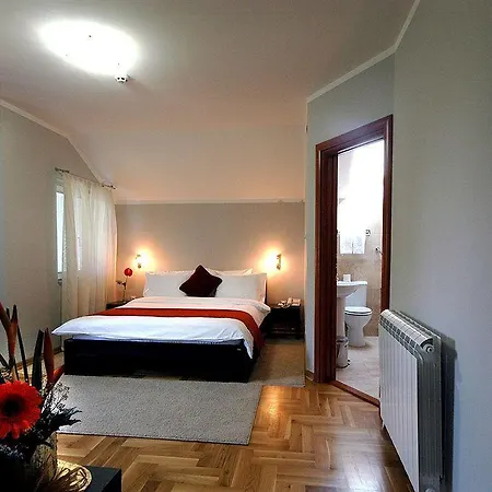 Forest Vendégház 4*