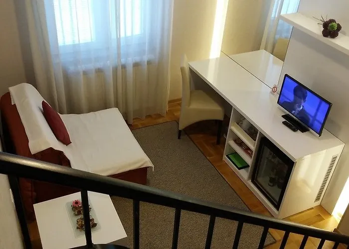 Forest Guest house 4*